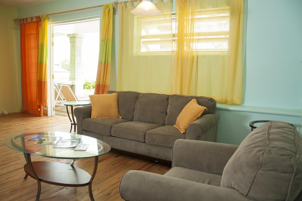 Diamond View Cottages Roseau Bagian luar foto